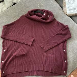 Vince Wool & Yak Blend Cowl Neck Oversized Sweater Burgundy Size Medium